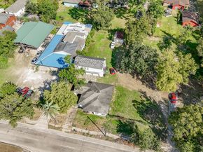 2413 E Crosstimbers Street, Houston TX 77093