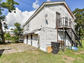 2413 E Crosstimbers Street, Houston TX 77093