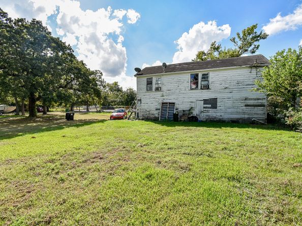 2413 E Crosstimbers Street, Houston TX 77093