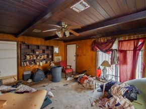 2413 E Crosstimbers Street, Houston TX 77093