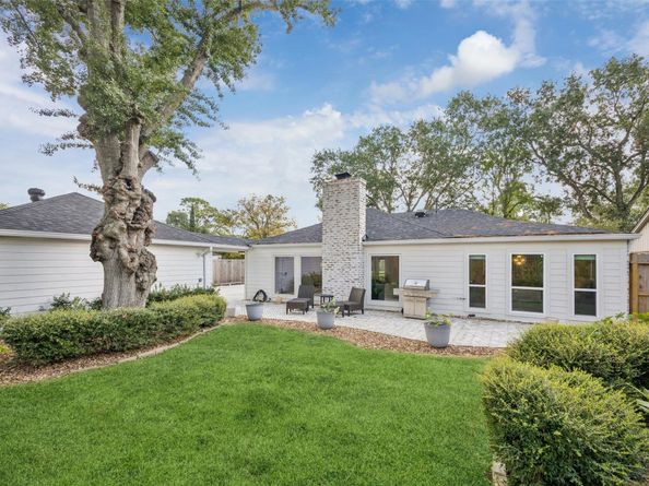 10206 Burgoyne Road, Houston TX 77042