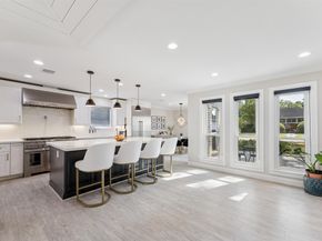 10206 Burgoyne Road, Houston TX 77042