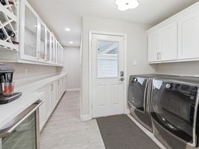 10206 Burgoyne Road, Houston TX 77042