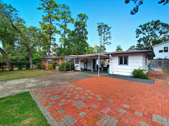 3921 Brookwoods Drive, Houston TX 77092