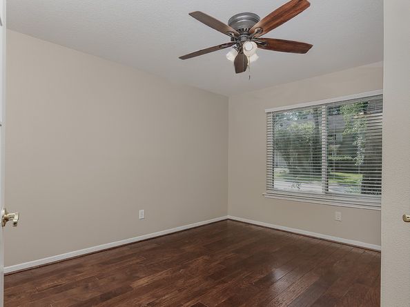 48 W New Avery Place, The Woodlands TX 77382