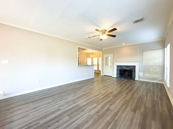14031 Valechase Lane, Houston TX 77014