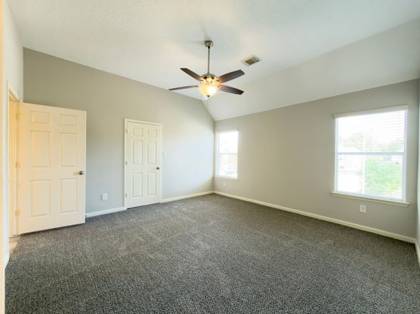 14031 Valechase Lane, Houston TX 77014