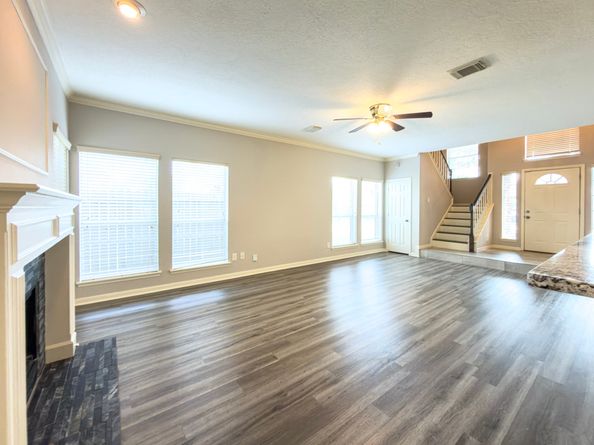 14031 Valechase Lane, Houston TX 77014