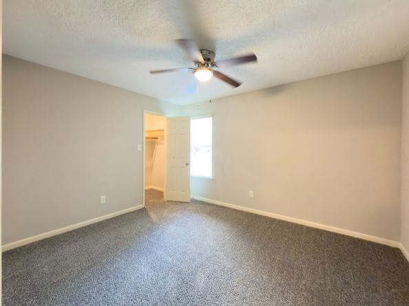 14031 Valechase Lane, Houston TX 77014