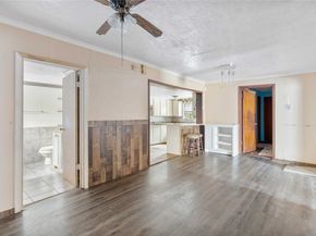 7225 Gonzales Street, Houston TX 77020