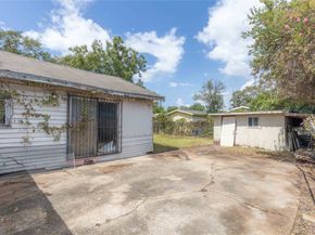 7225 Gonzales Street, Houston TX 77020