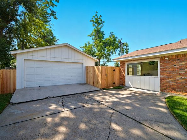 4207 Marlborough Drive, Houston TX 77092