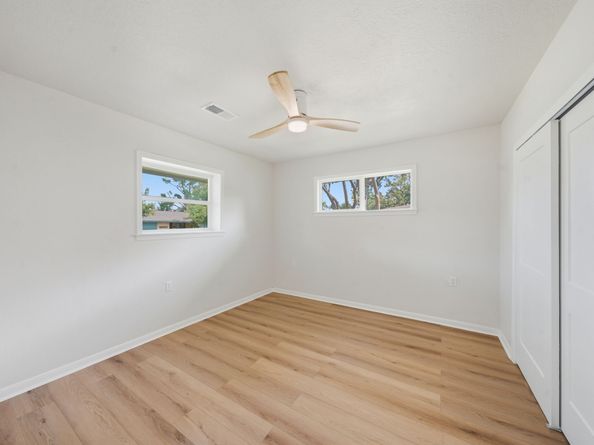 4207 Marlborough Drive, Houston TX 77092