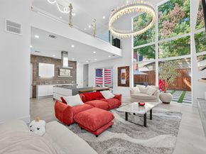 211 Stratford Street, Houston TX 77006