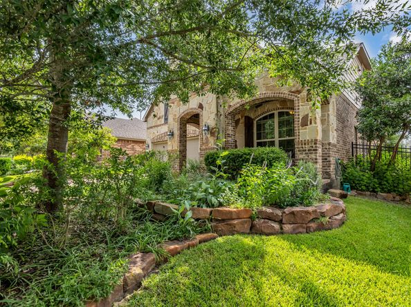 43 Hearthshire Circle Circle, The Woodlands TX 77354
