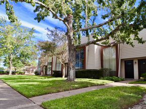 5929 Queensloch Drive 234, Houston TX 77096
