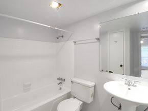 5929 Queensloch Drive 234, Houston TX 77096