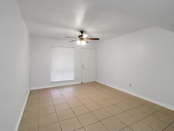 5929 Queensloch Drive 234, Houston TX 77096