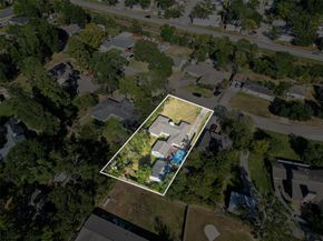 1609 N Pacific Street, Conroe TX 77301