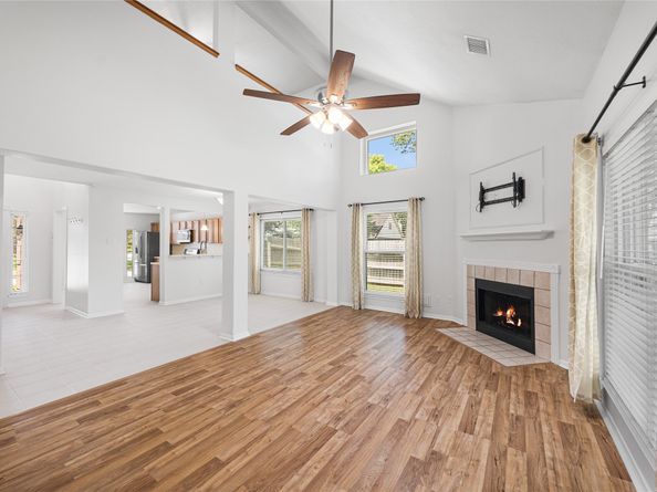 16003 Salton Point Drive, Friendswood TX 77546