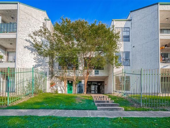 2818 S Bartell Drive 29, Houston TX 77054