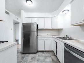 6405 Westward Street 72, Houston TX 77081