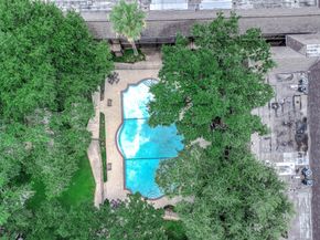 6405 Westward Street 72, Houston TX 77081
