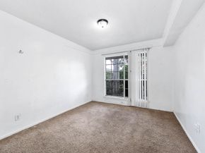 6405 Westward Street 72, Houston TX 77081