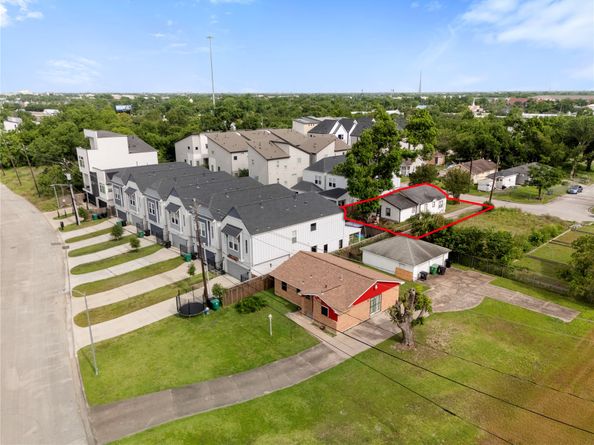 4110 Buck St Street, Houston TX 77020