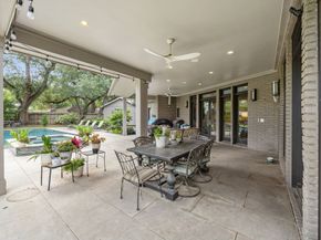 22 Laurenhurst Court, Houston TX 77043