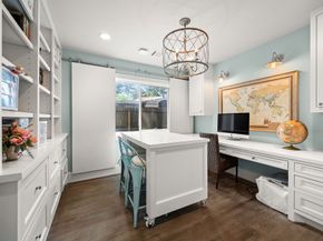 22 Laurenhurst Court, Houston TX 77043