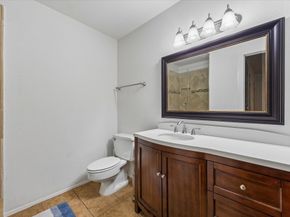 1908 Augusta Drive 3, Houston TX 77057