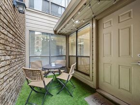 1908 Augusta Drive 3, Houston TX 77057