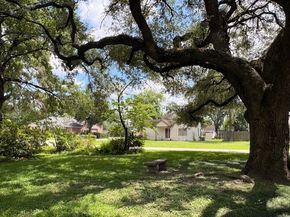 603 W 30th Street, Houston TX 77018