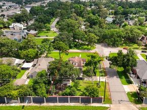 603 W 30th Street, Houston TX 77018