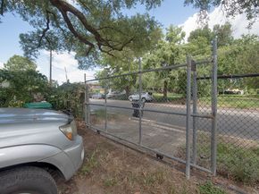 2802 Canfield Street, Houston TX 77004