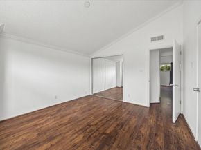 7826 Woodway Drive 7826, Houston TX 77063