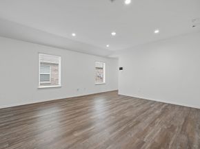 5710 Vintage Oakmont Drive, Spring TX 77373