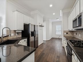 5208 Blossom Street 5, Houston TX 77007