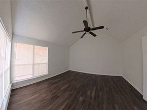 3 Rain Walk Court, The Woodlands TX 77380