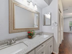 2100 Tanglewilde Street 740, Houston TX 77063