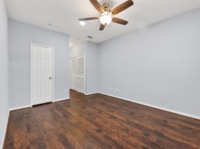 2100 Tanglewilde Street 740, Houston TX 77063