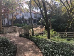 2100 Tanglewilde Street 740, Houston TX 77063