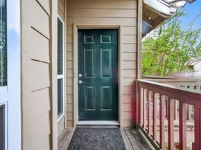 2100 Tanglewilde Street 740, Houston TX 77063