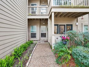 2100 Tanglewilde Street 740, Houston TX 77063