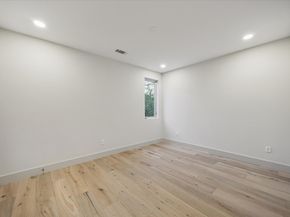 2129 Quenby Street, Houston TX 77005