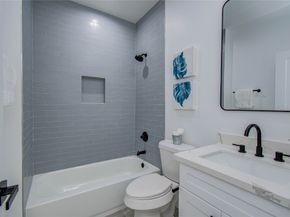 5024 Winnetka Street C, Houston TX 77021