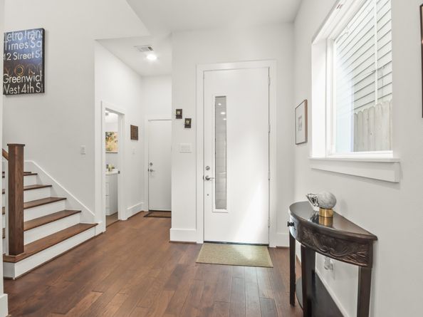 2405 Freeman Street, Houston TX 77009