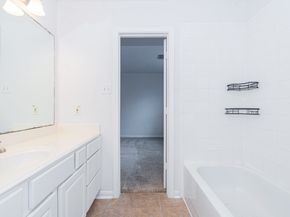 1424 W 24th Street, Houston TX 77008