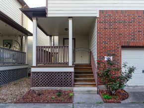 1424 W 24th Street, Houston TX 77008